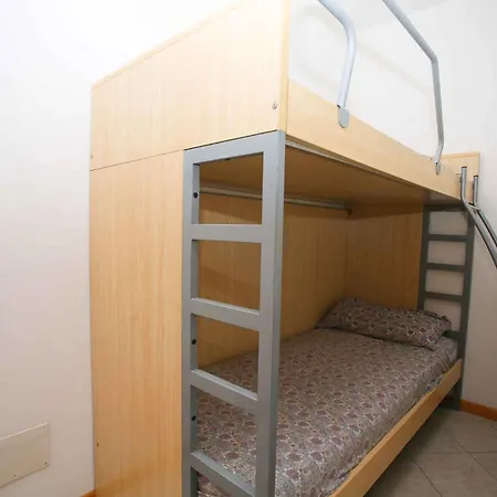 In 24550 * ביביונה